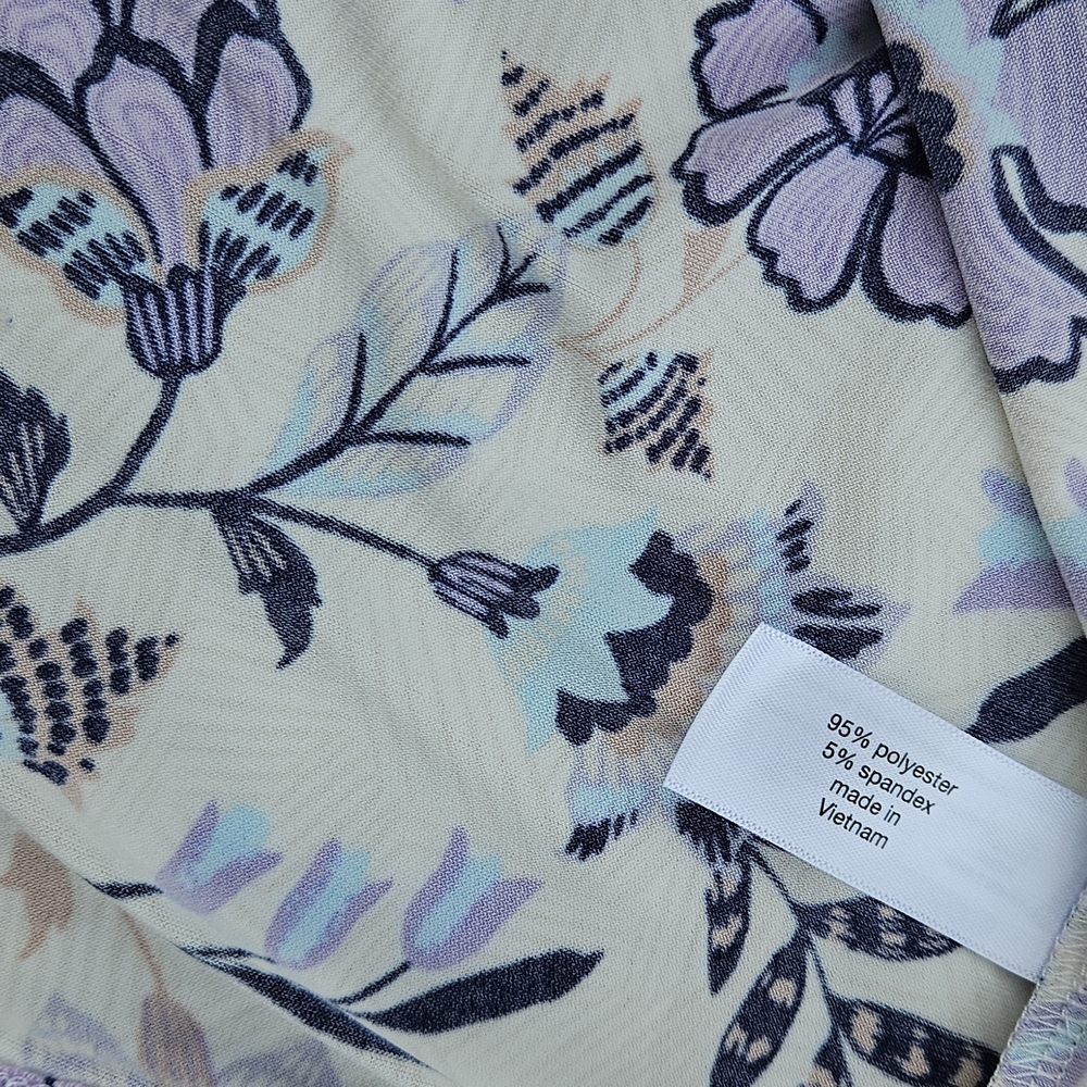 Lane Bryant Floral Blouse Cream Purple Ruffle Sleeve V-Neck Plus Size NWT, 34/36 - Picture 13 of 14